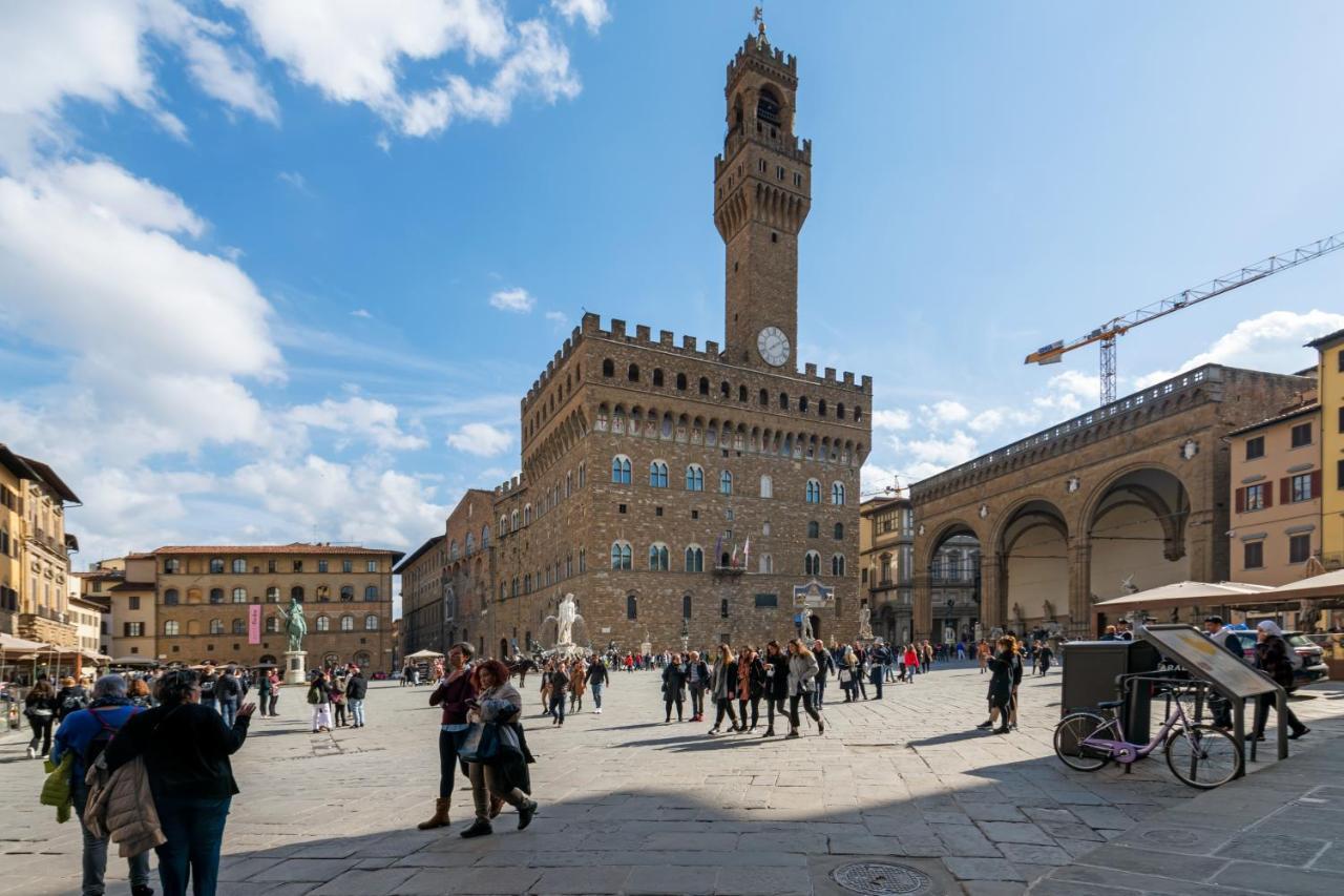 Il Palazzo Della Signoria Modern Loft Apartment ฟลอเรนซ์ ภายนอก รูปภาพ